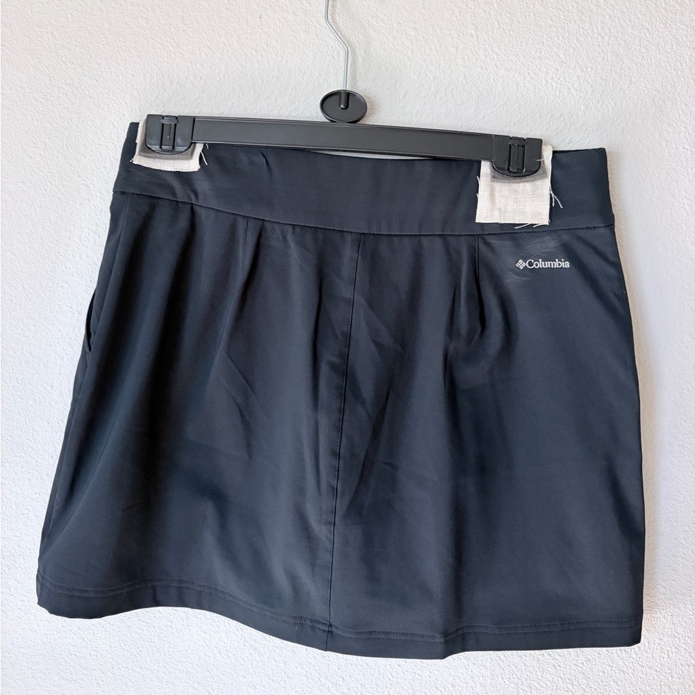 Columbia Women's All Seasons Skort - Size L - Like New!